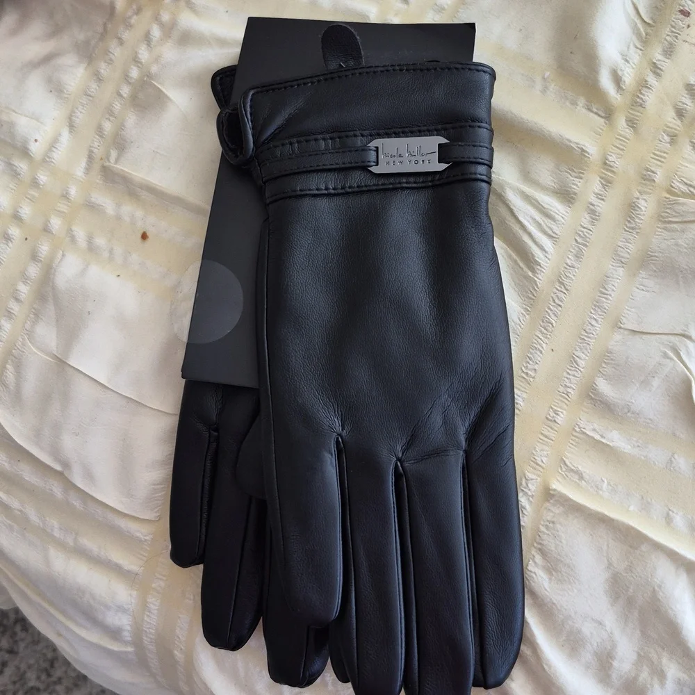 Nicole Miller black Soft vegan leather womens gloves Sz S/M NWT